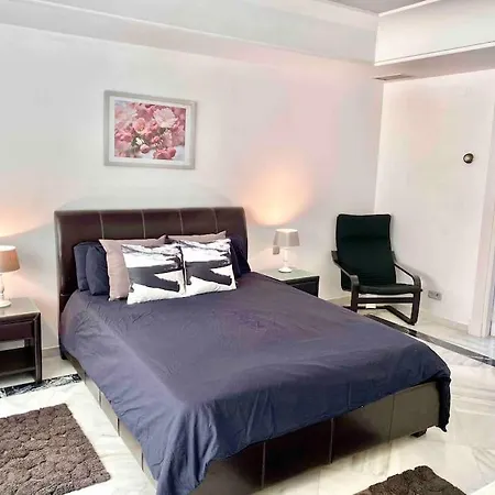 Frontline Sea En Puerto Banus Grey De Albion Apartman *