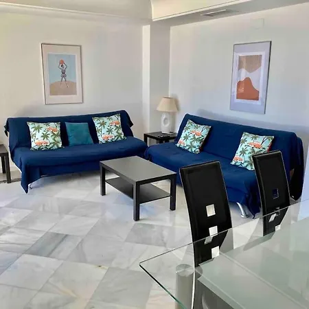 Frontline Sea En Puerto Banus Grey De Albion *