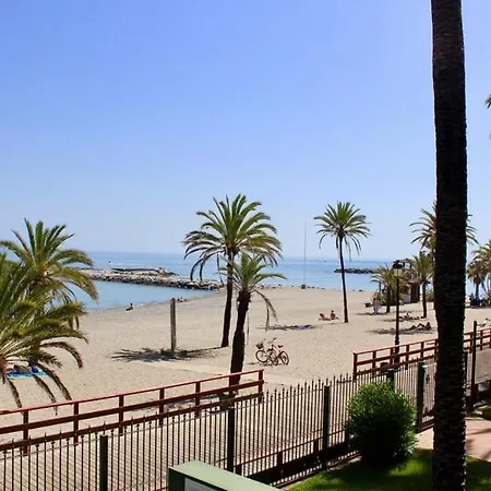 Frontline Sea En Puerto Banus Grey De Albion *