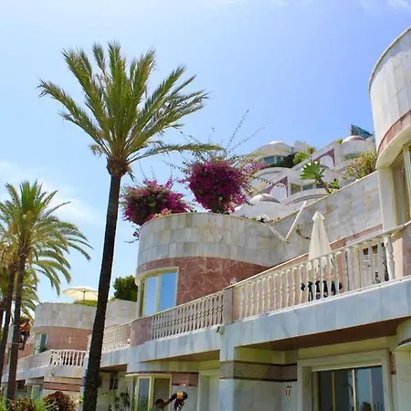 Frontline Sea En Puerto Banus Grey De Albion 마르베야