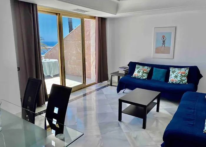 아파트 Frontline Sea En Puerto Banus Grey De Albion