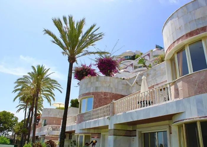 Frontline Sea En Puerto Banus Grey De Albion 마르베야